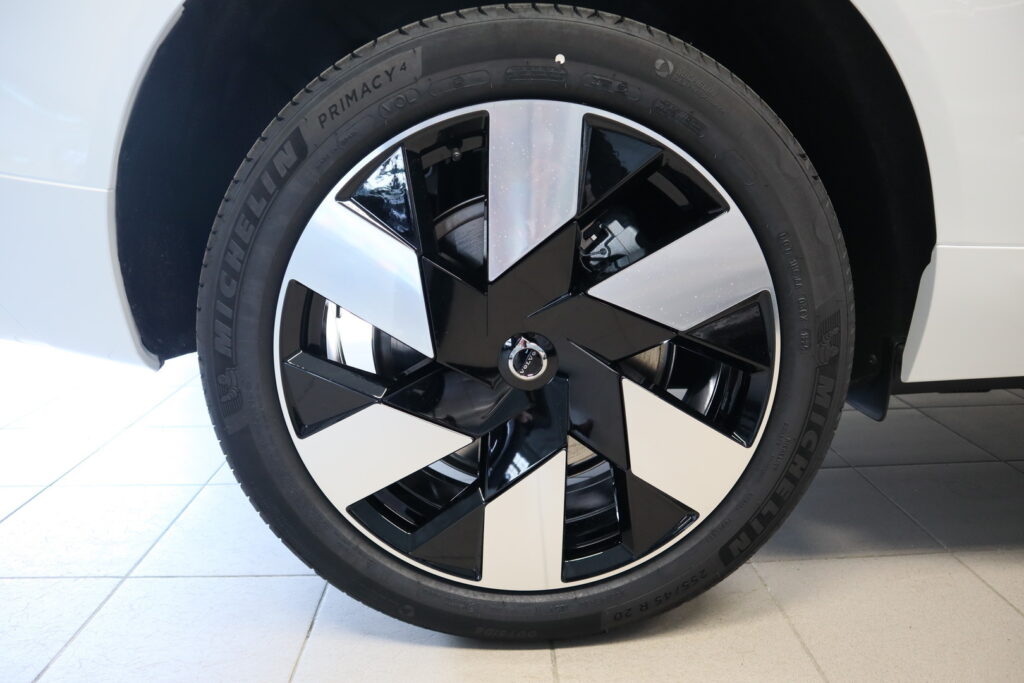 Volvo XC60, image 21