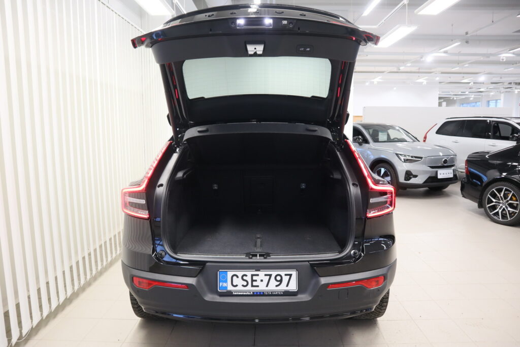 Volvo EC40, image 10