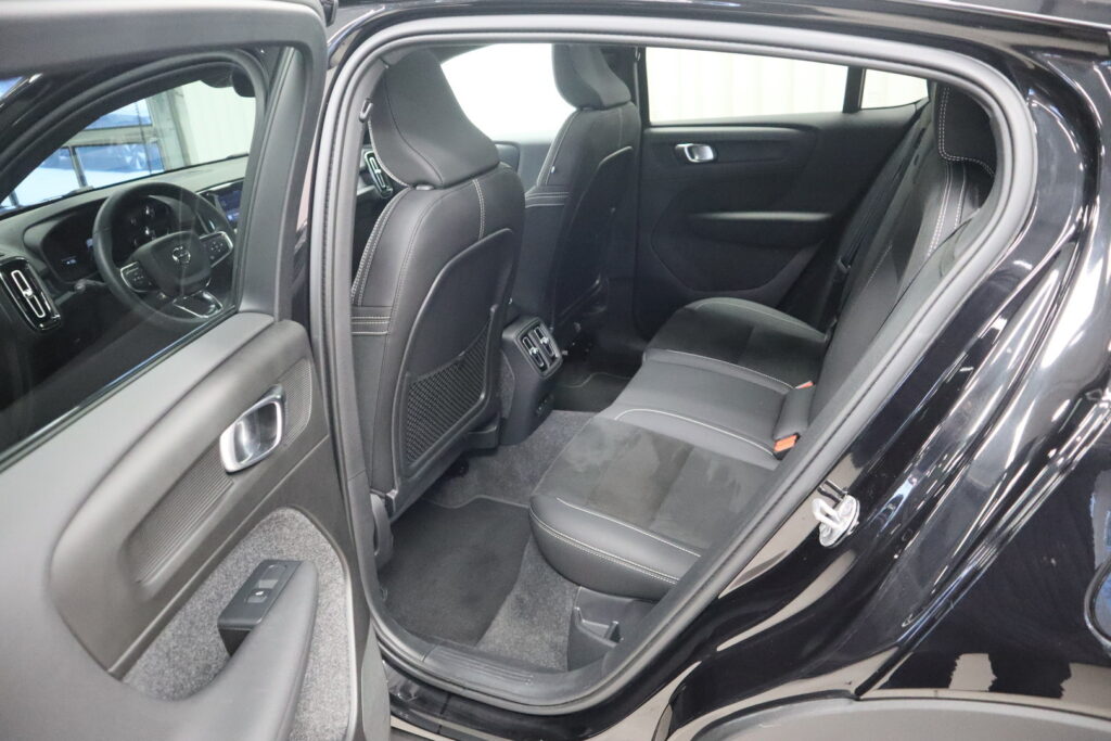 Volvo EC40, image 12