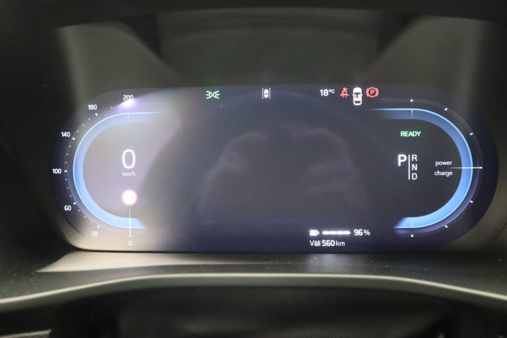 Volvo EC40, image 15