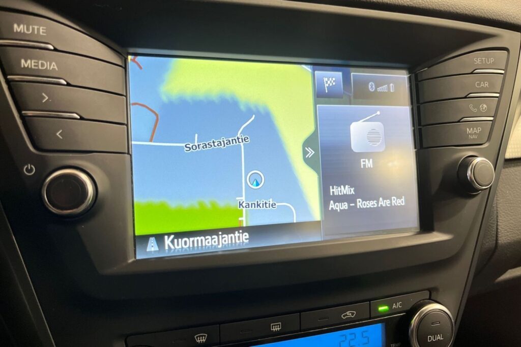 Toyota Avensis, image 7