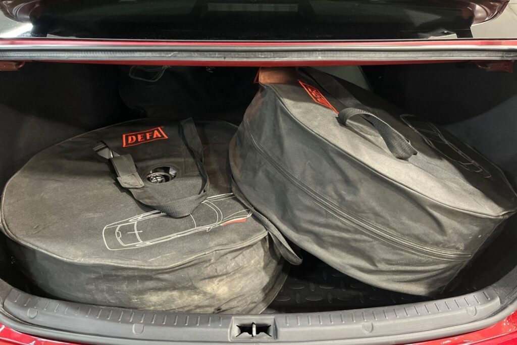 Toyota Avensis, image 9