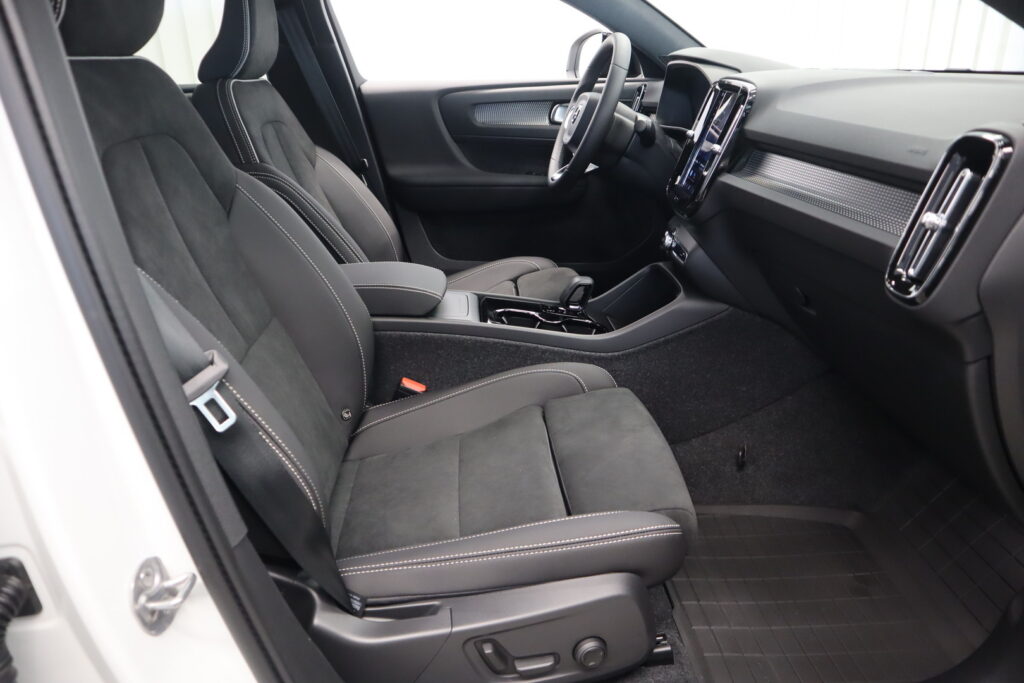 Volvo EC40, image 10