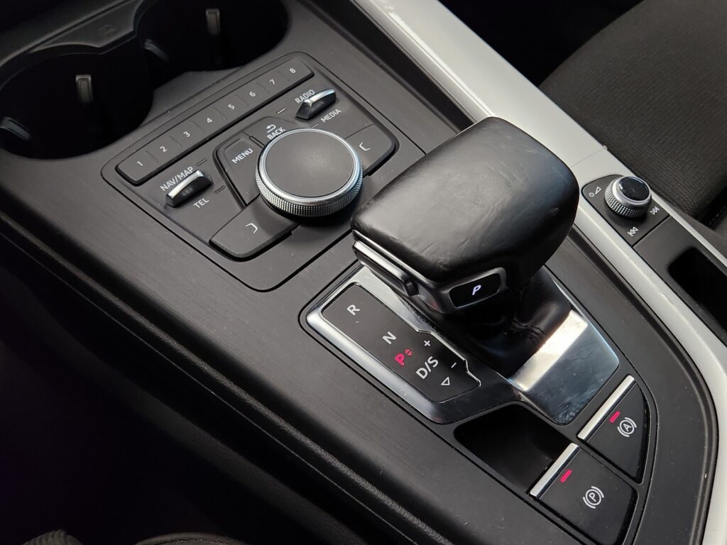 Audi A4 allroad quattro, image 12