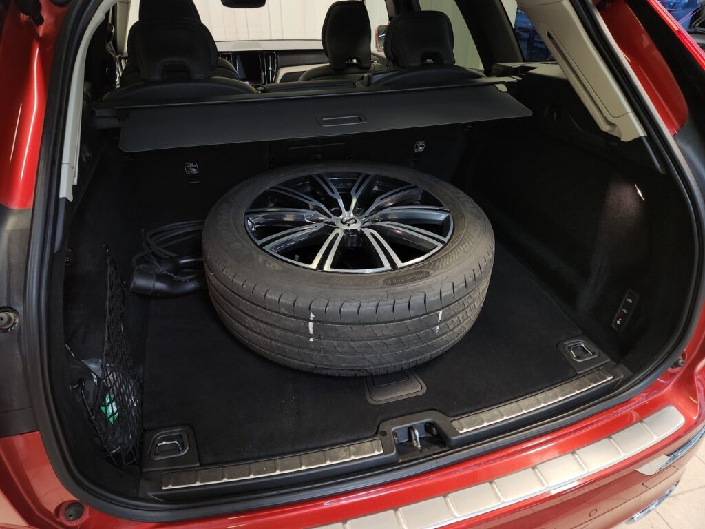 Volvo XC60, image 19