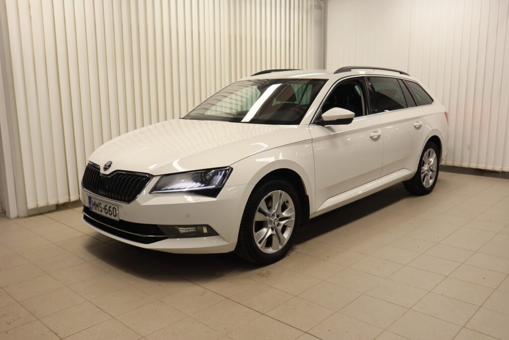 Skoda Superb, image 1
