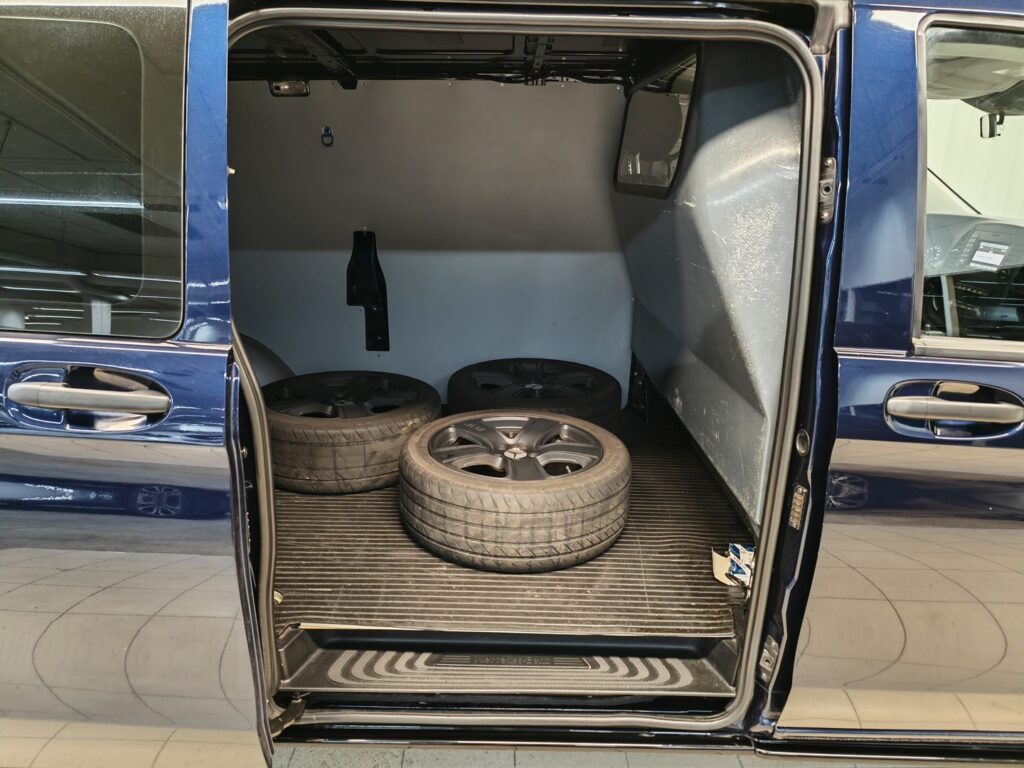 Mercedes-Benz Vito, image 20