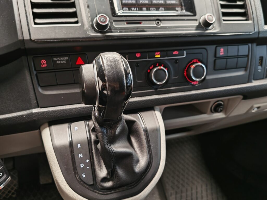 Volkswagen Transporter, image 13