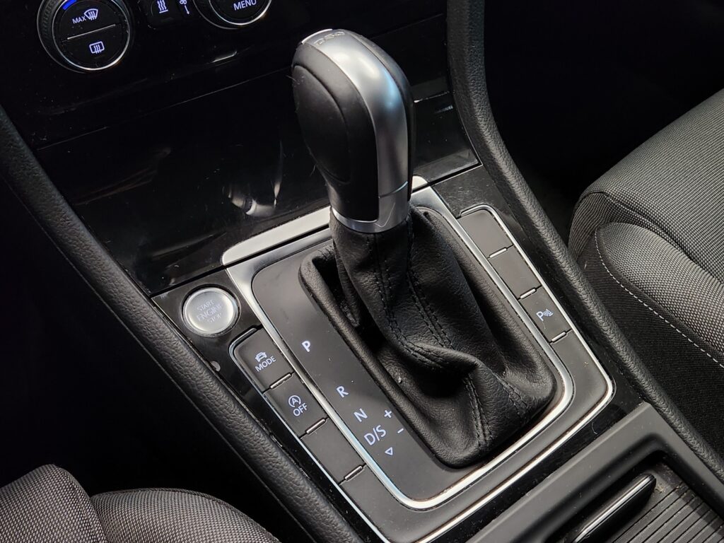 Volkswagen Golf, image 12