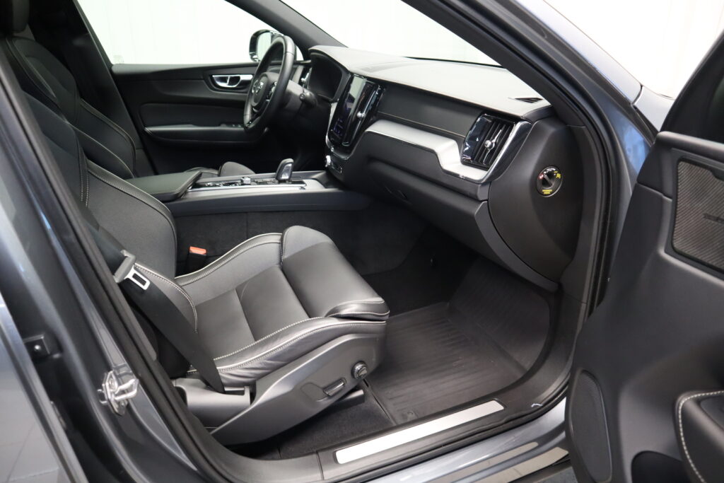 Volvo XC60, image 20