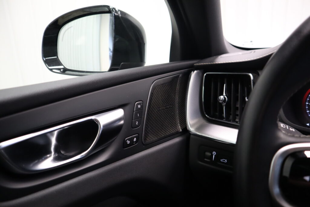 Volvo XC60, image 9