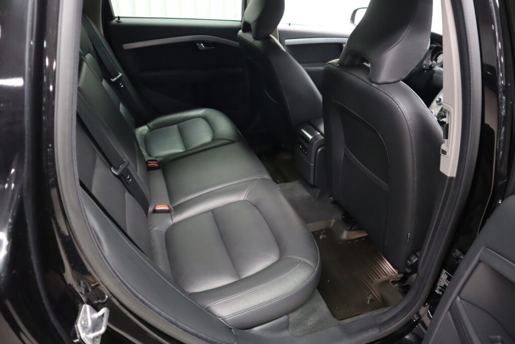 Volvo V70, image 12