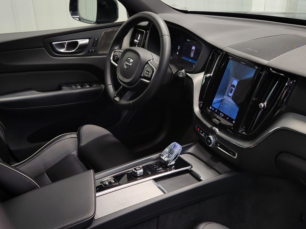 Volvo XC60, image 10