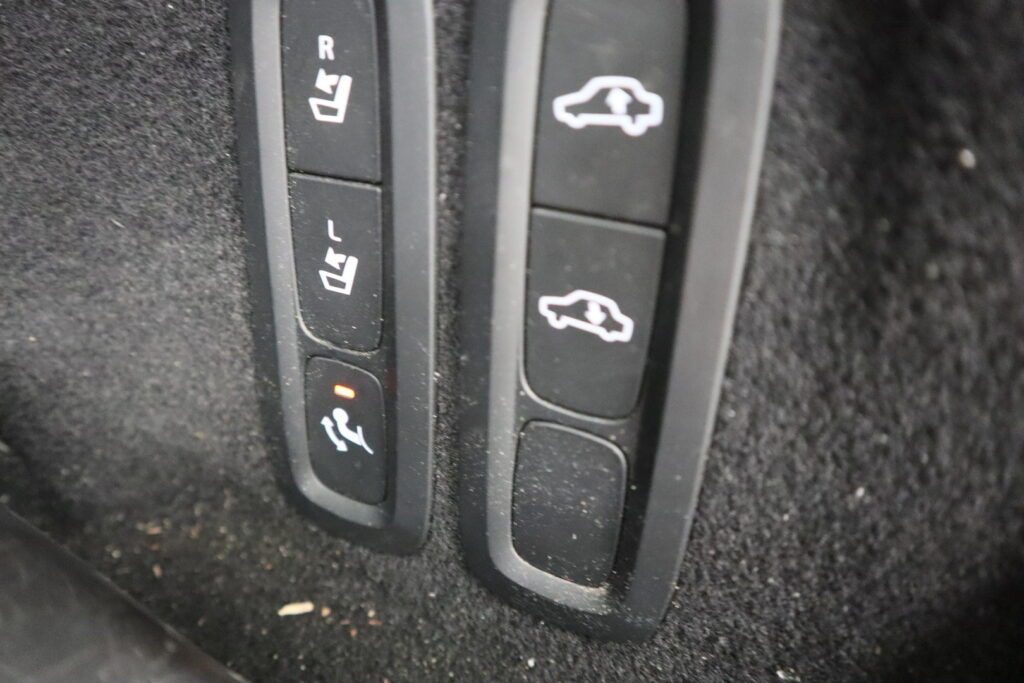 Volvo XC60, image 12