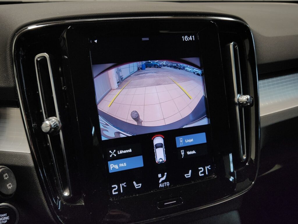 Volvo XC40, image 14