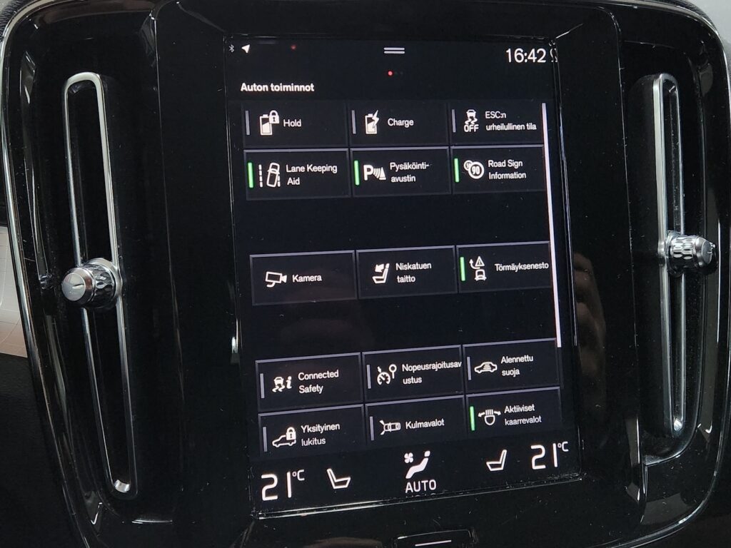 Volvo XC40, image 15