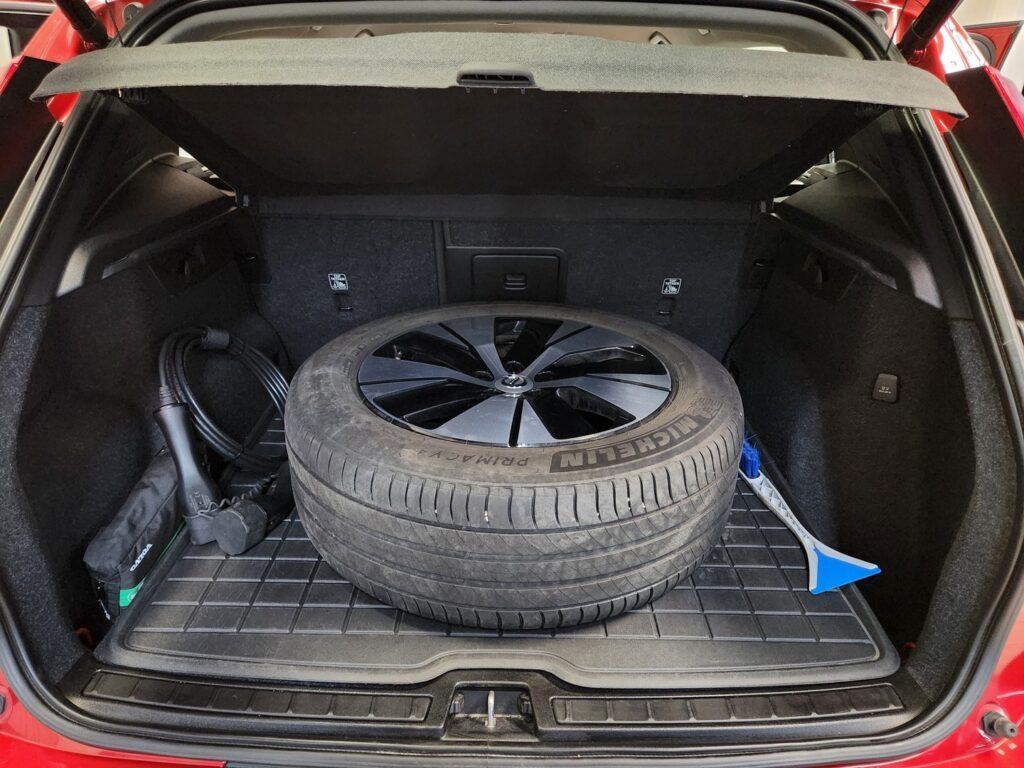 Volvo XC40, image 17