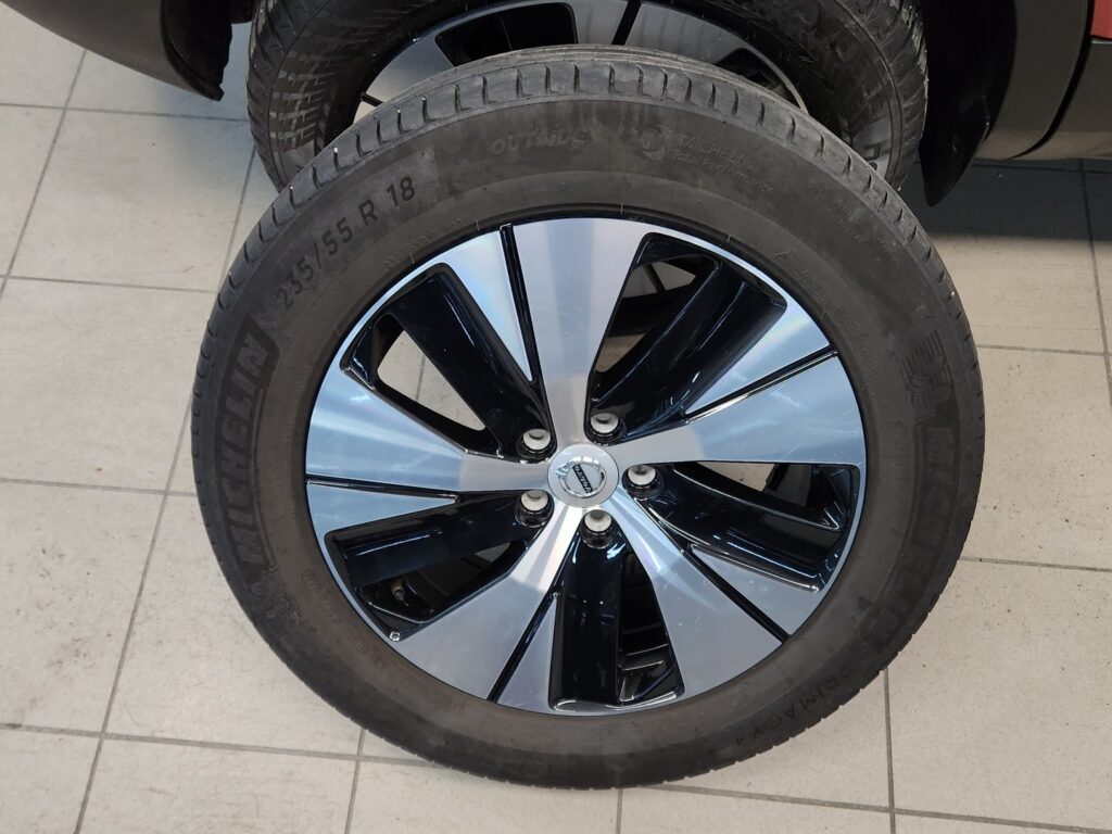 Volvo XC40, image 18