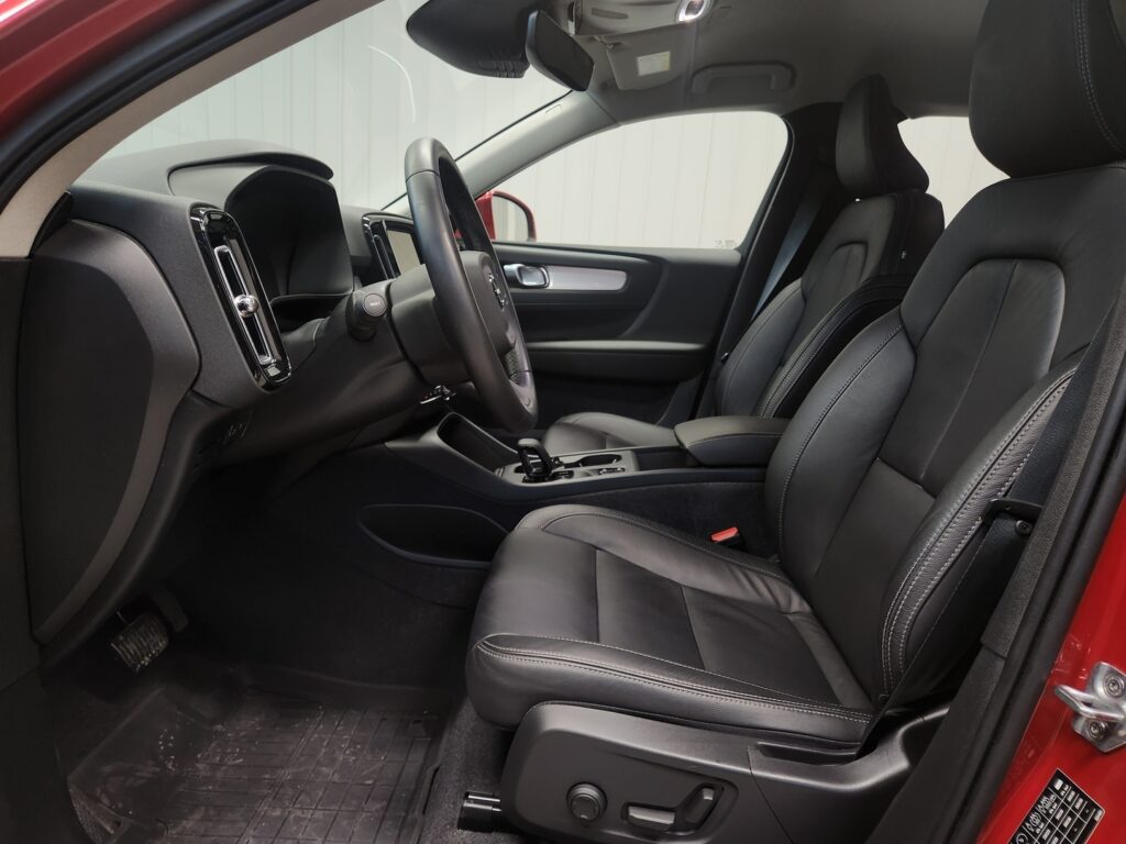 Volvo XC40, image 6