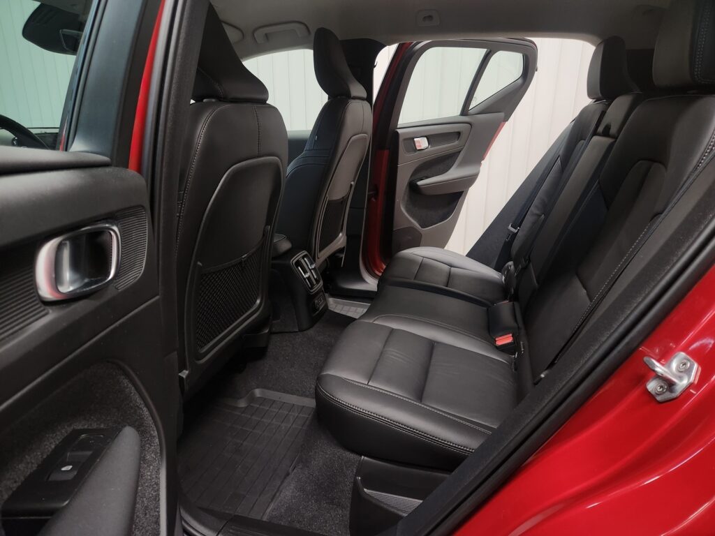 Volvo XC40, image 7