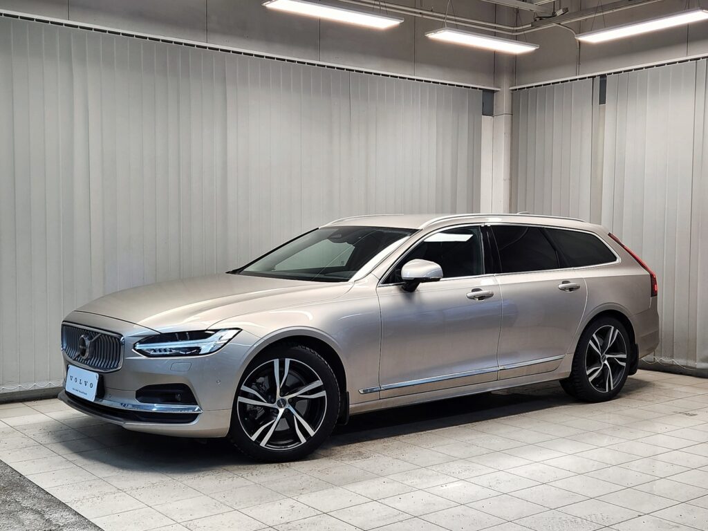 Volvo V90, image 1