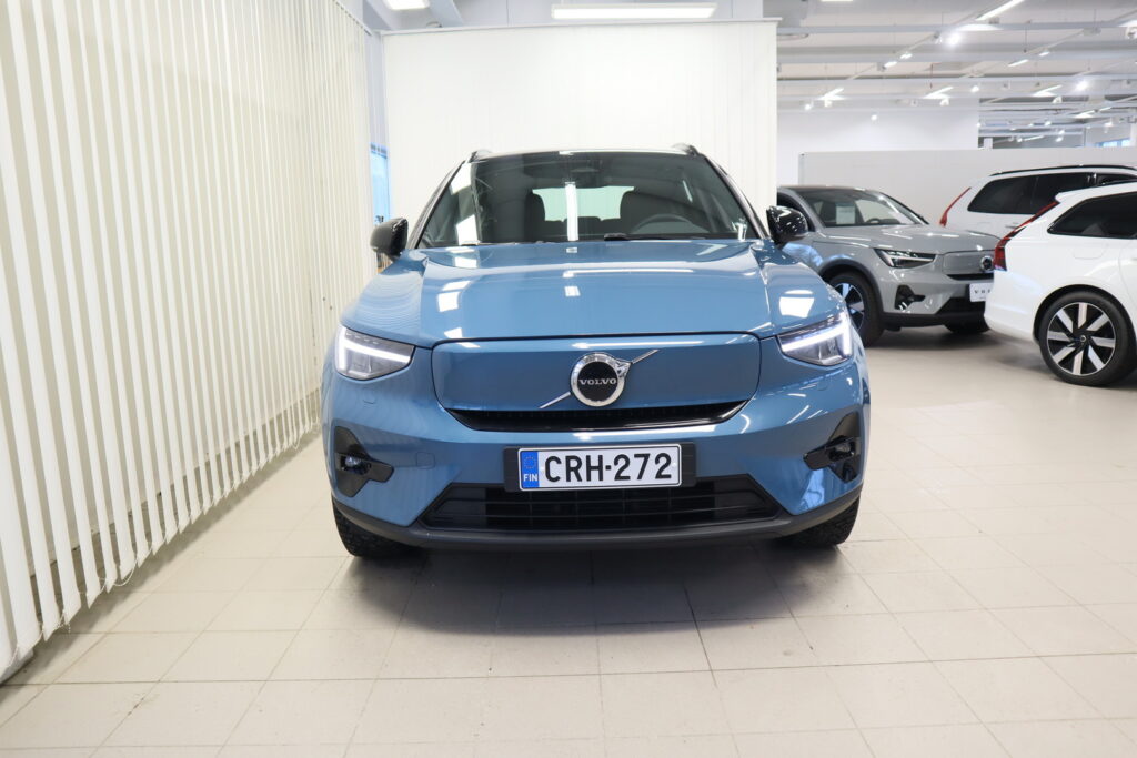 Volvo XC40, image 2