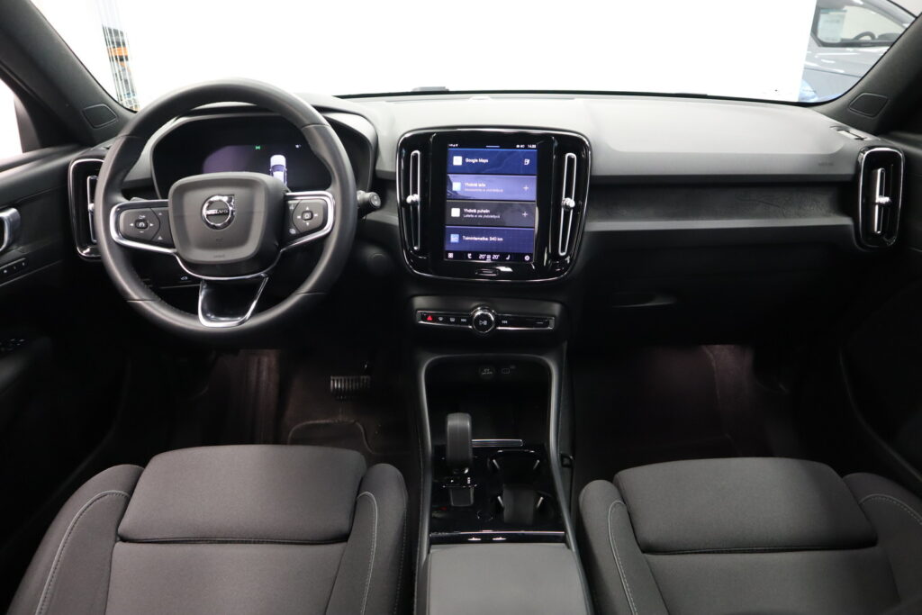 Volvo XC40, image 8