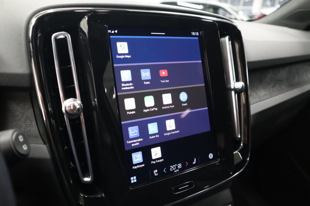 Volvo XC40, image 14