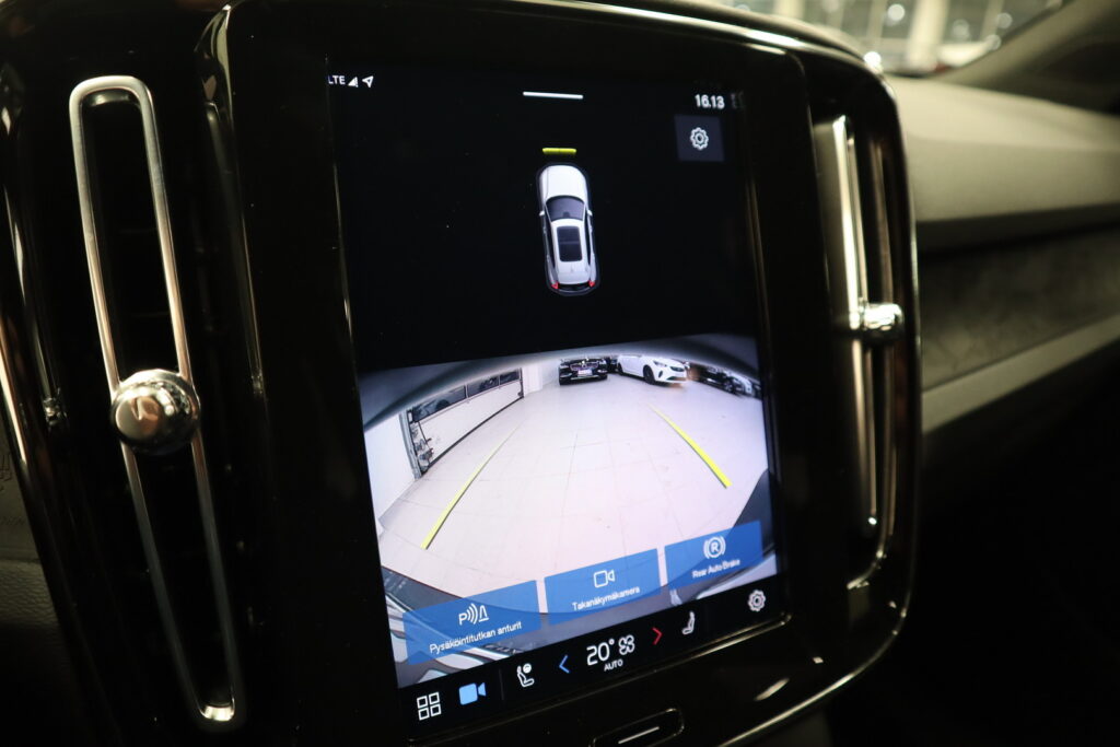 Volvo XC40, image 15