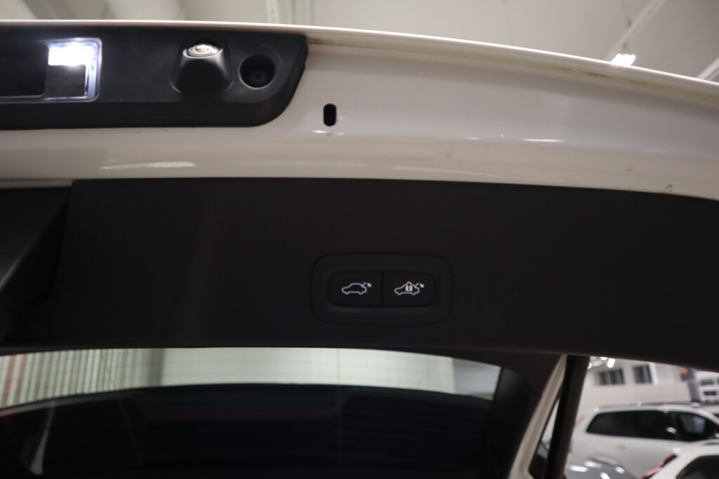 Volvo XC40, image 22