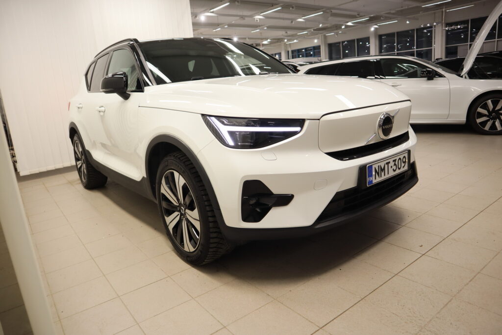 Volvo XC40, image 3
