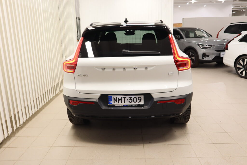Volvo XC40, image 5