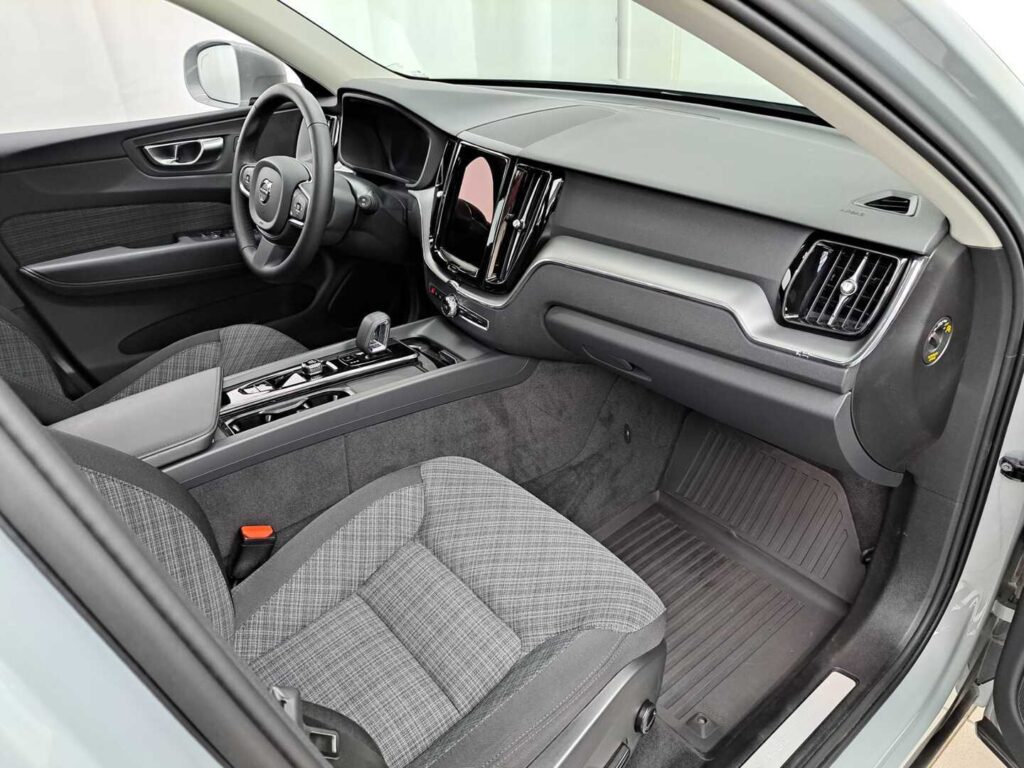Volvo XC60, image 8