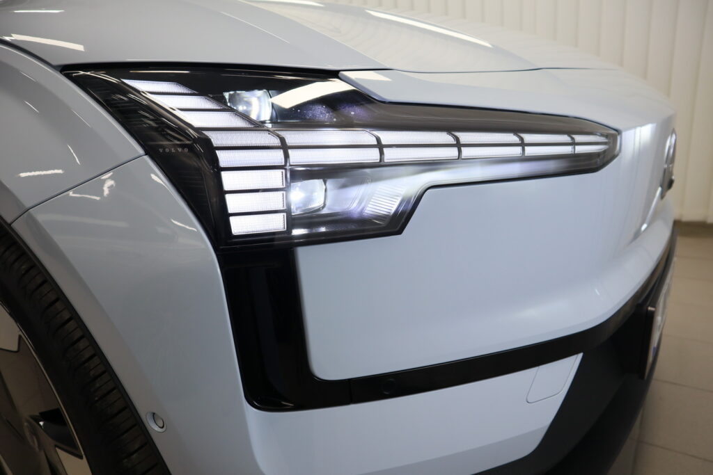 Volvo EX30, image 20