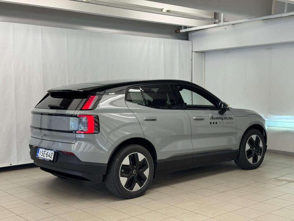 Volvo EX30, image 12