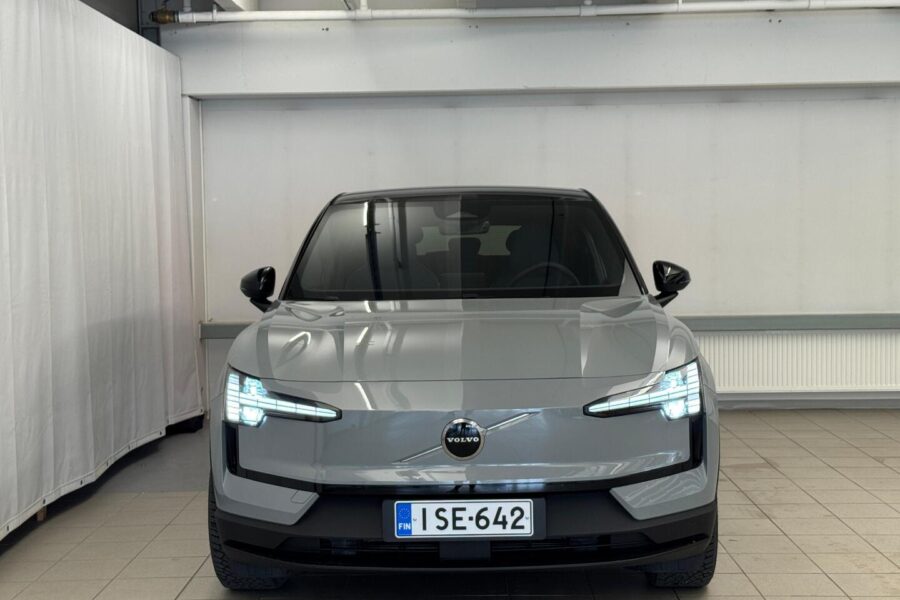 Volvo EX30, image 2