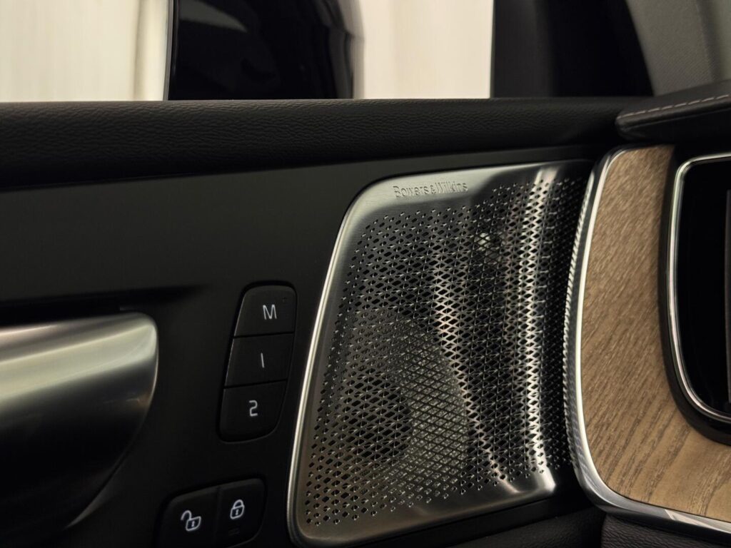 Volvo XC60, image 15