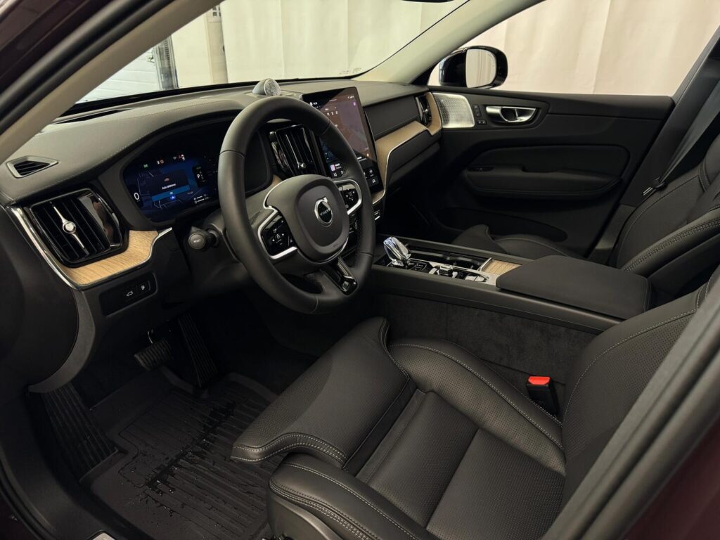 Volvo XC60, image 3