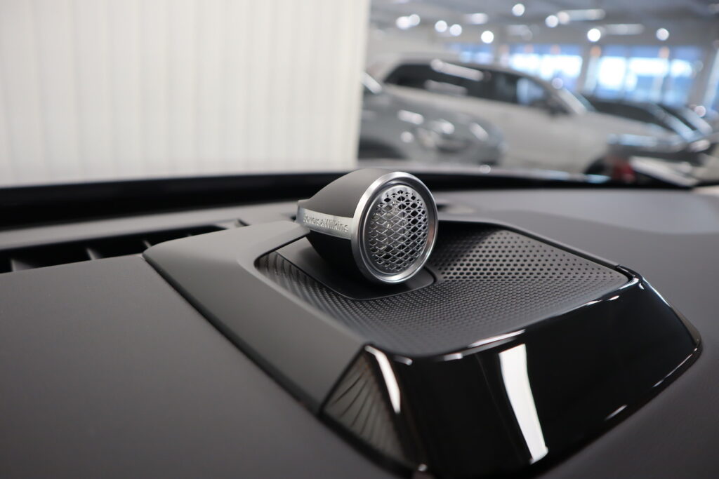 Volvo ES90, image 18