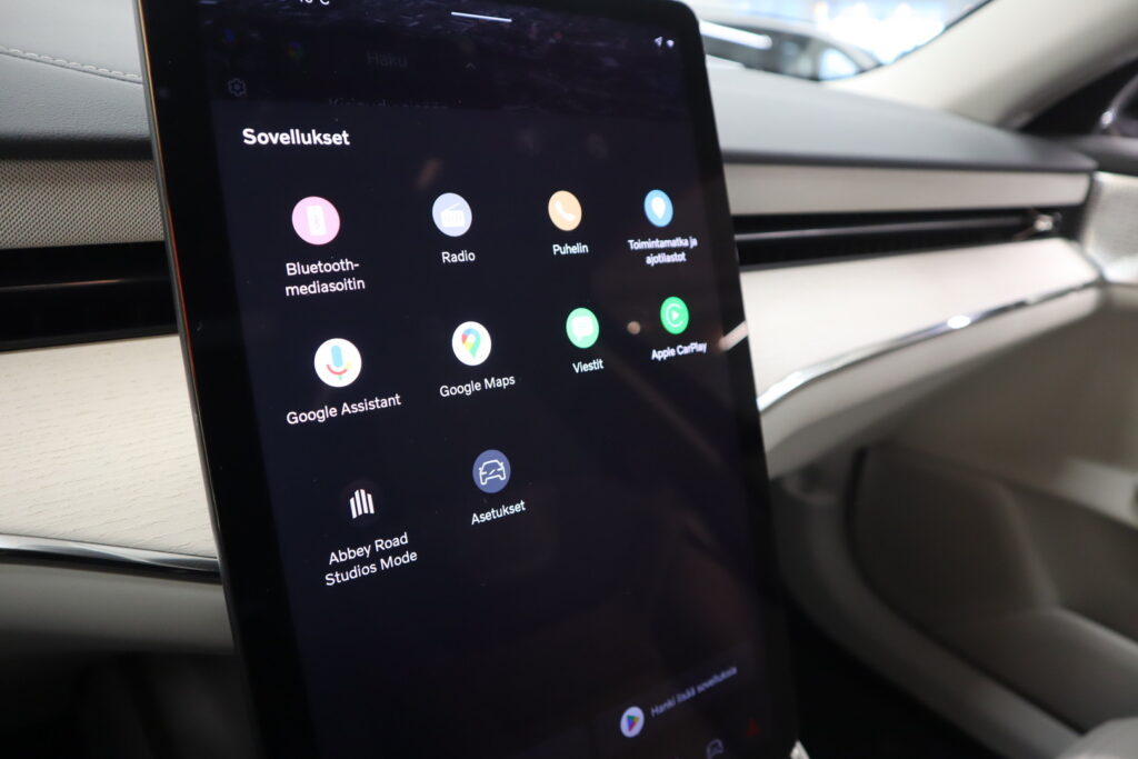 Volvo ES90, image 22