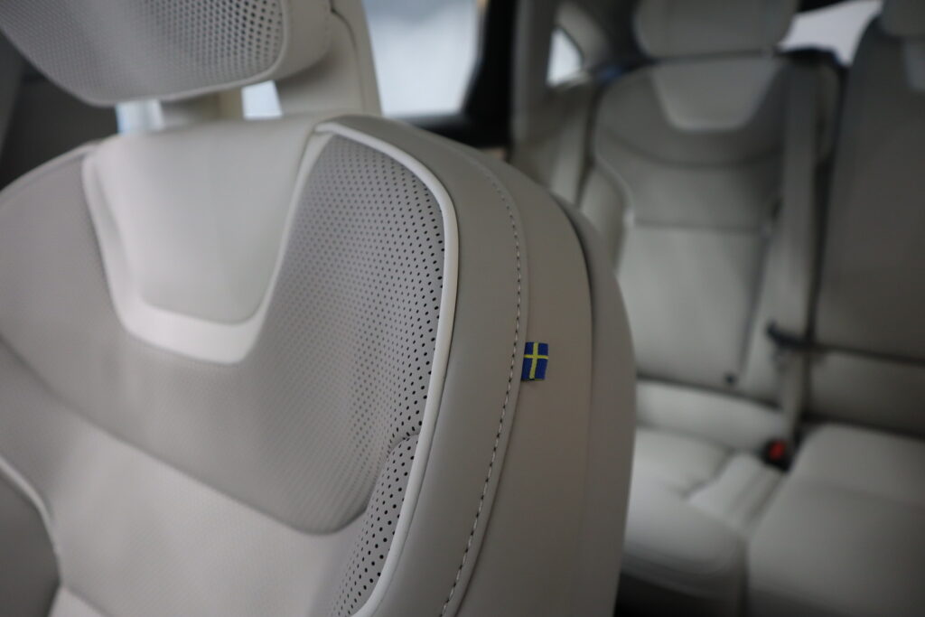 Volvo ES90, image 24