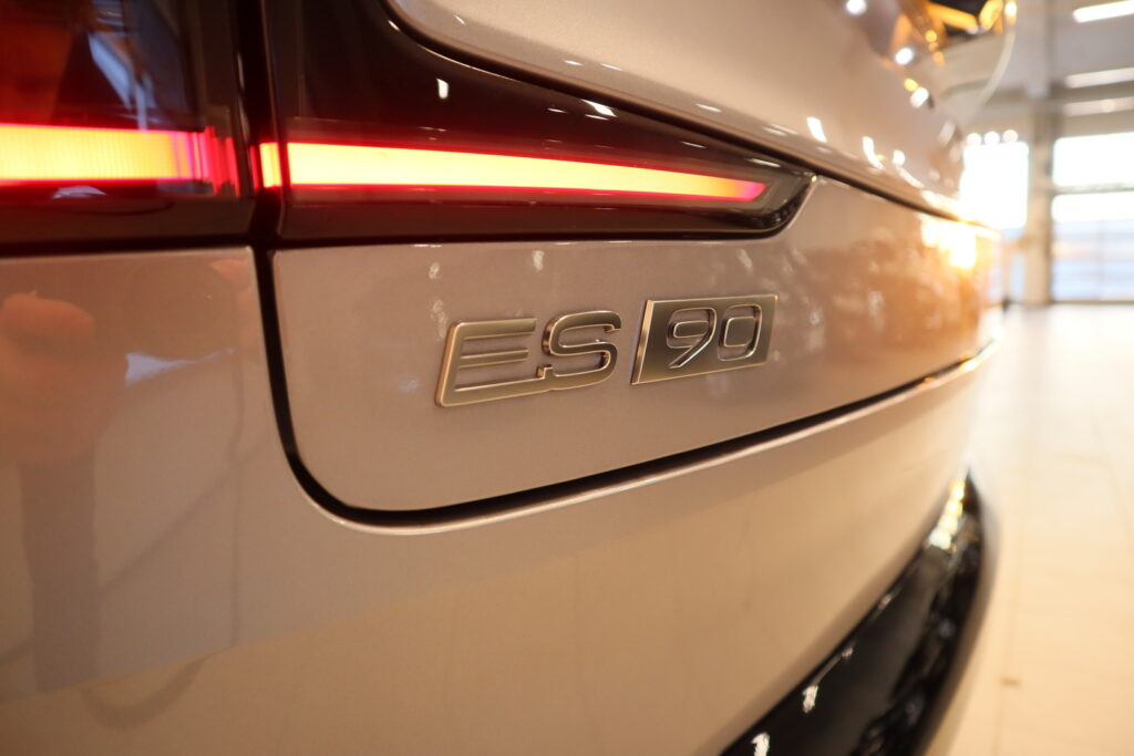 Volvo ES90, image 30