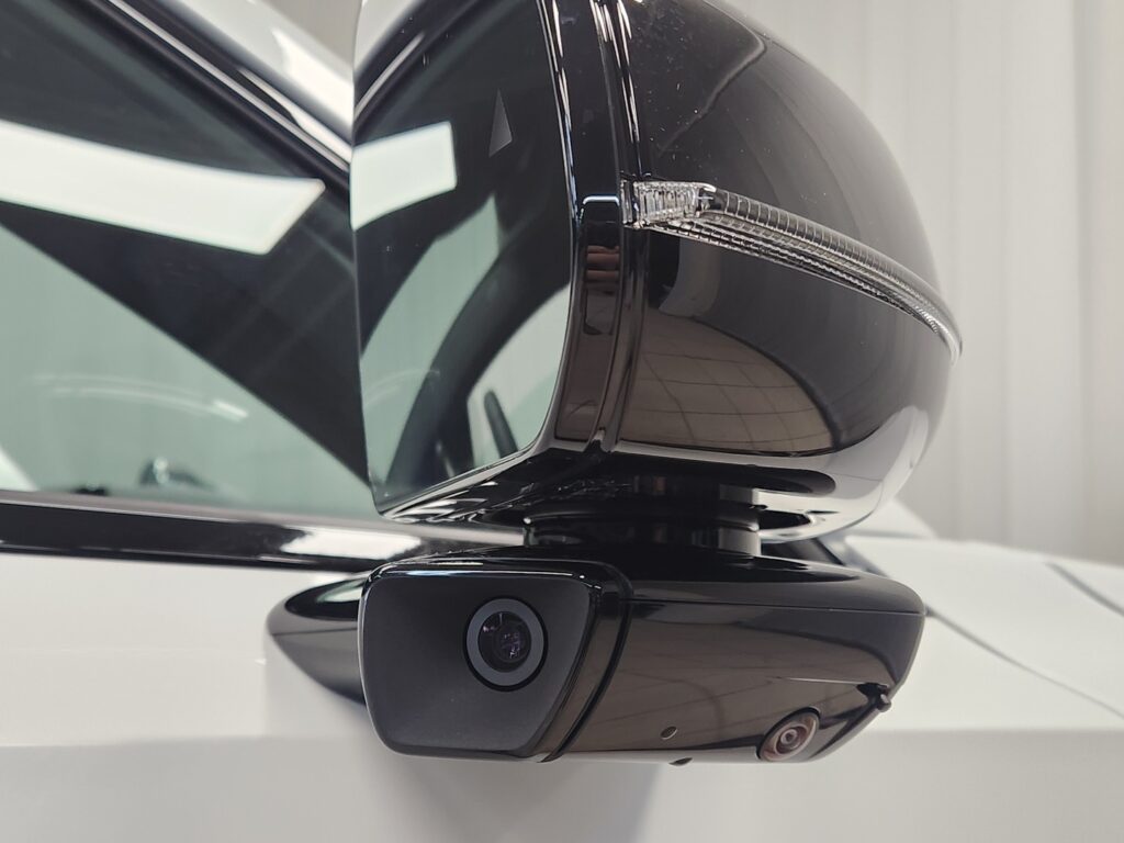 Volvo ES90, image 19