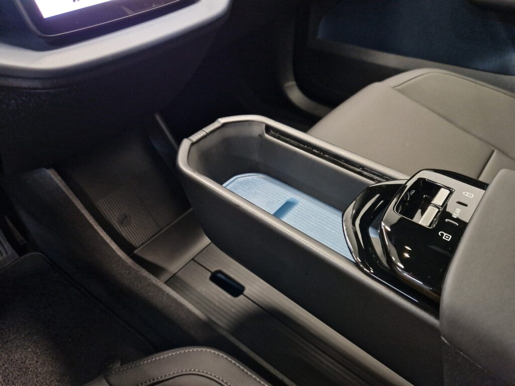 Volvo EX30, image 15