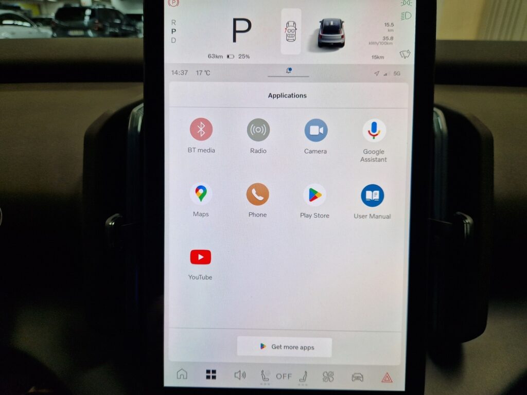 Volvo EX30, image 22