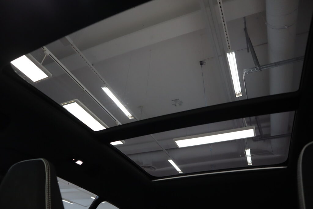 Volvo EX40, image 14