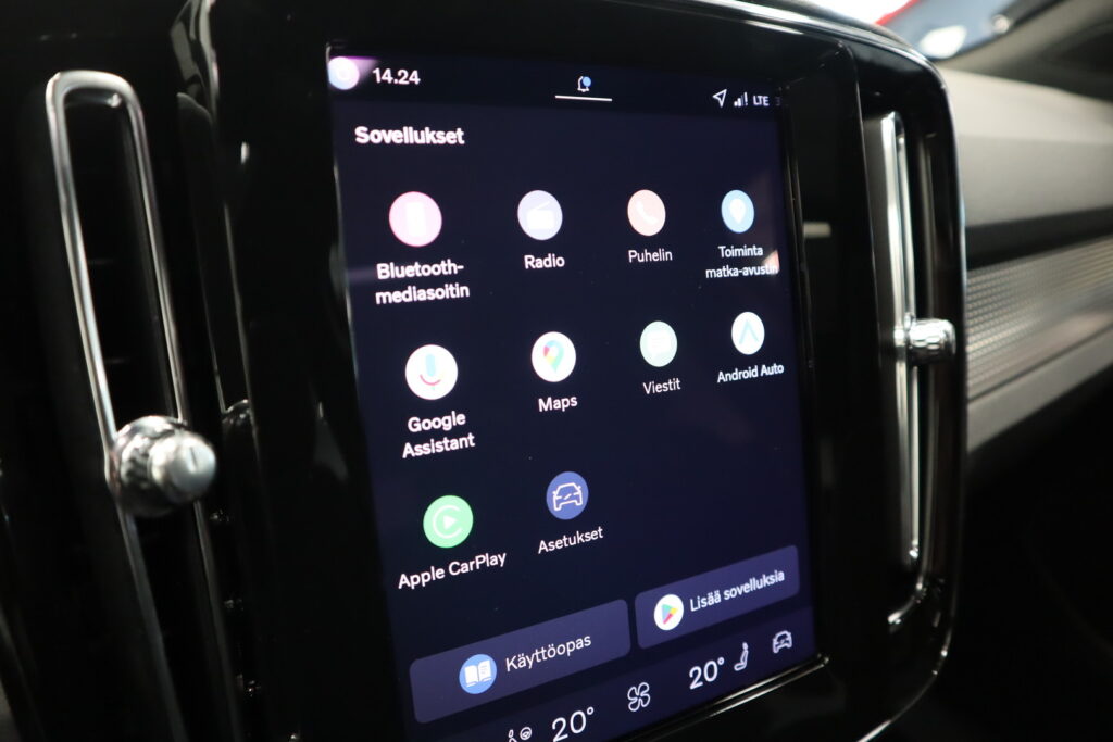 Volvo EX40, image 18