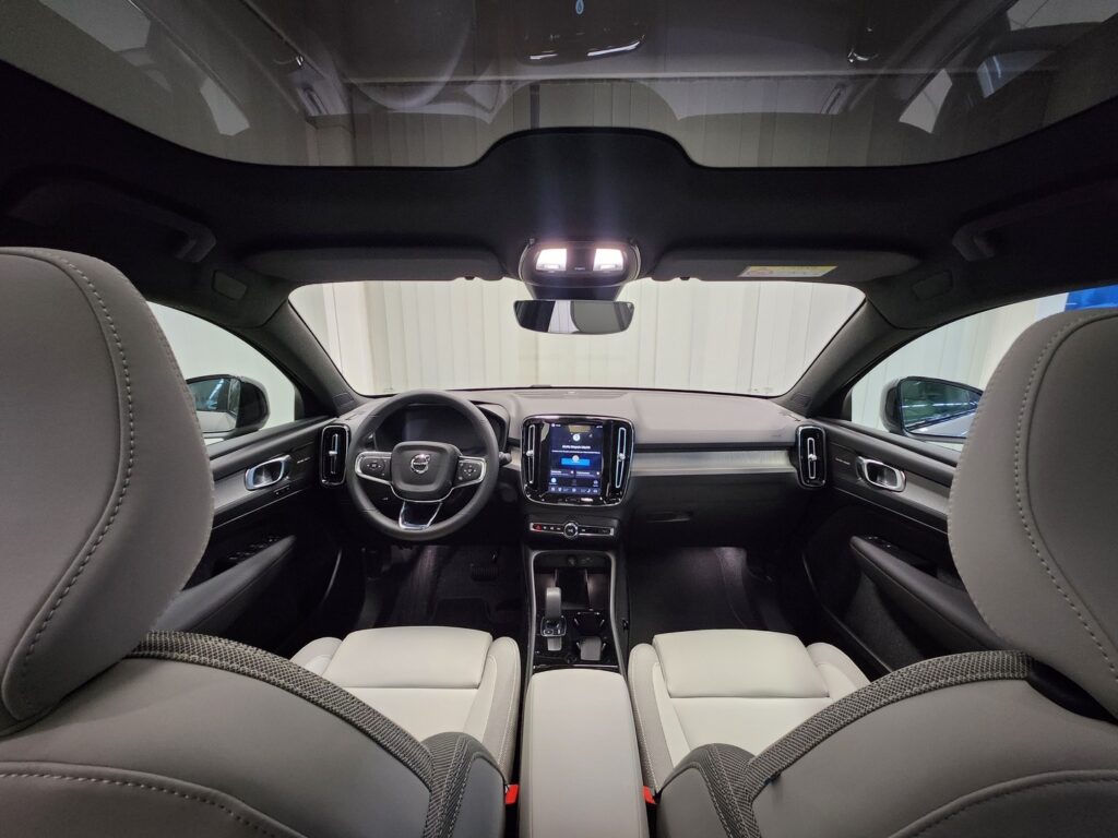 Volvo EC40, image 10