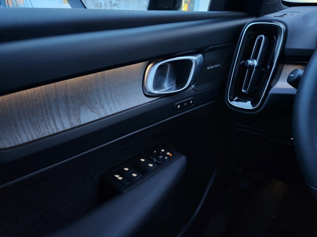 Volvo EC40, image 14