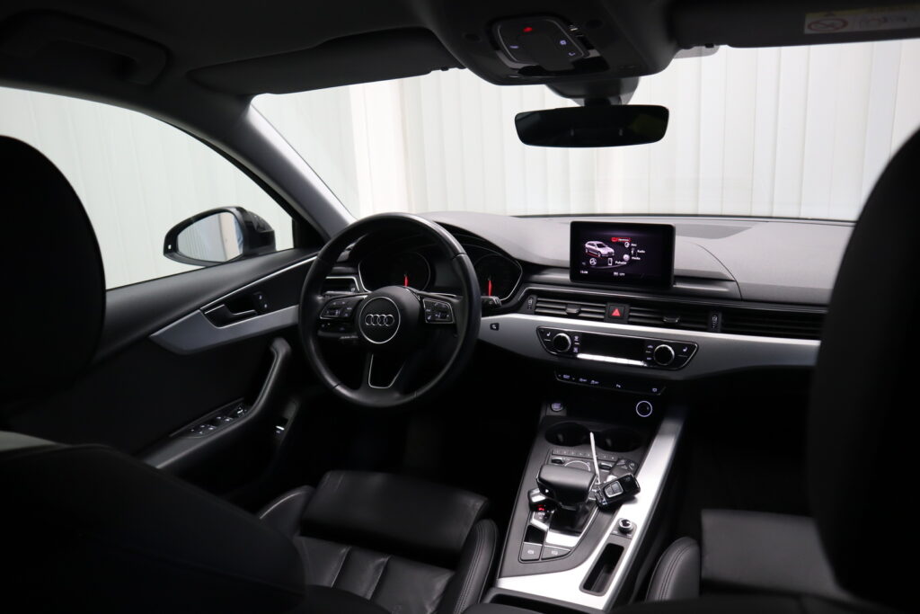 Audi A4, image 14